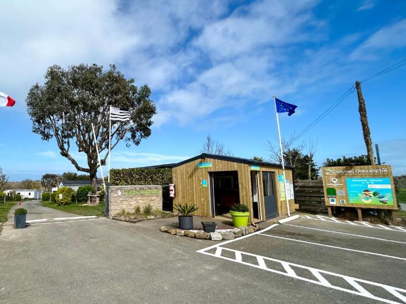 Hotel Camping Duguesclin à Saint-Coulomb Extérieur photo